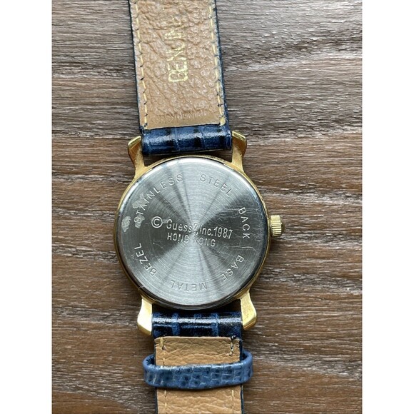 Pair Of Vintage 1987 Guess Watches Genuine Leather Needs Batteries main image 4